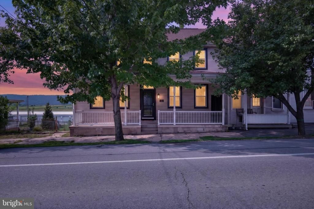 5 W MARKET STREET , GRATZ, PA 17030