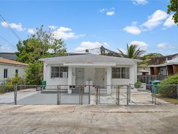 370 NE 55th St , Miami, FL 33137
