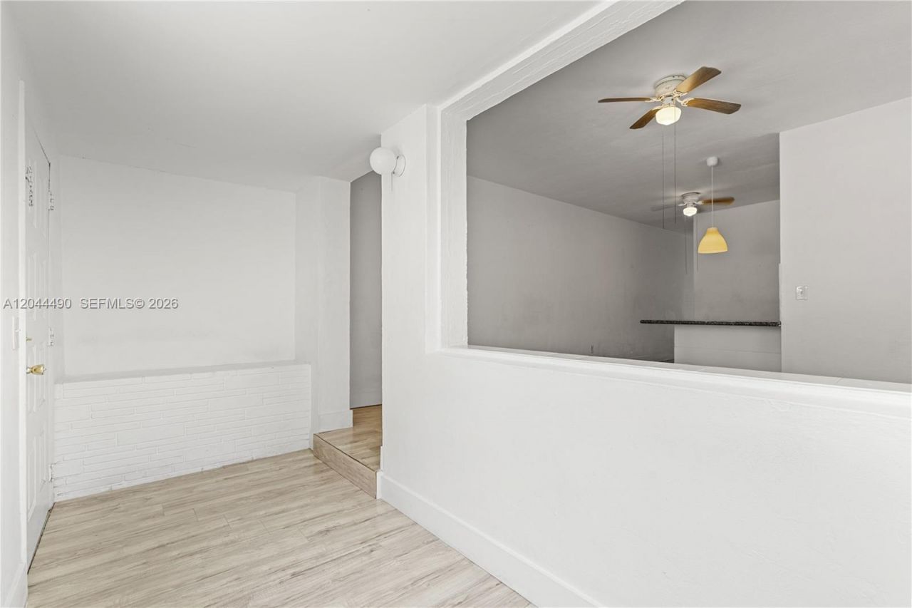 370 NE 55th St , Miami, FL 33137 Photo