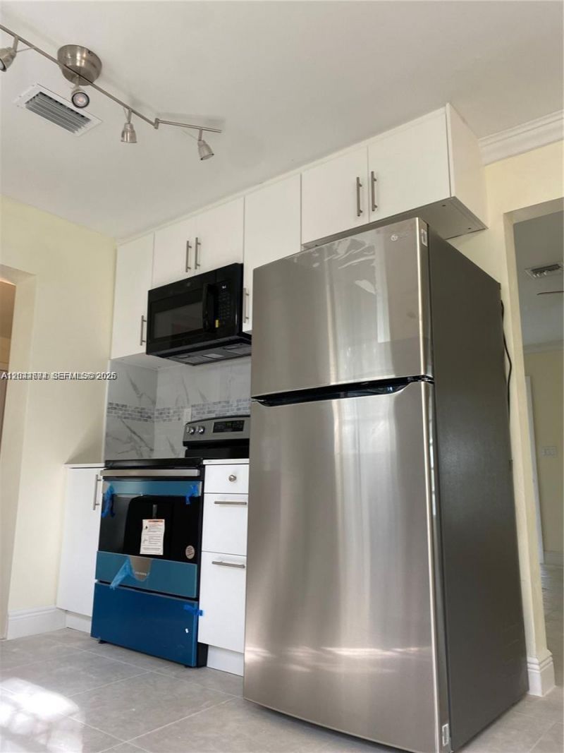 170 NW 49th St , Miami, FL 33127 Photo