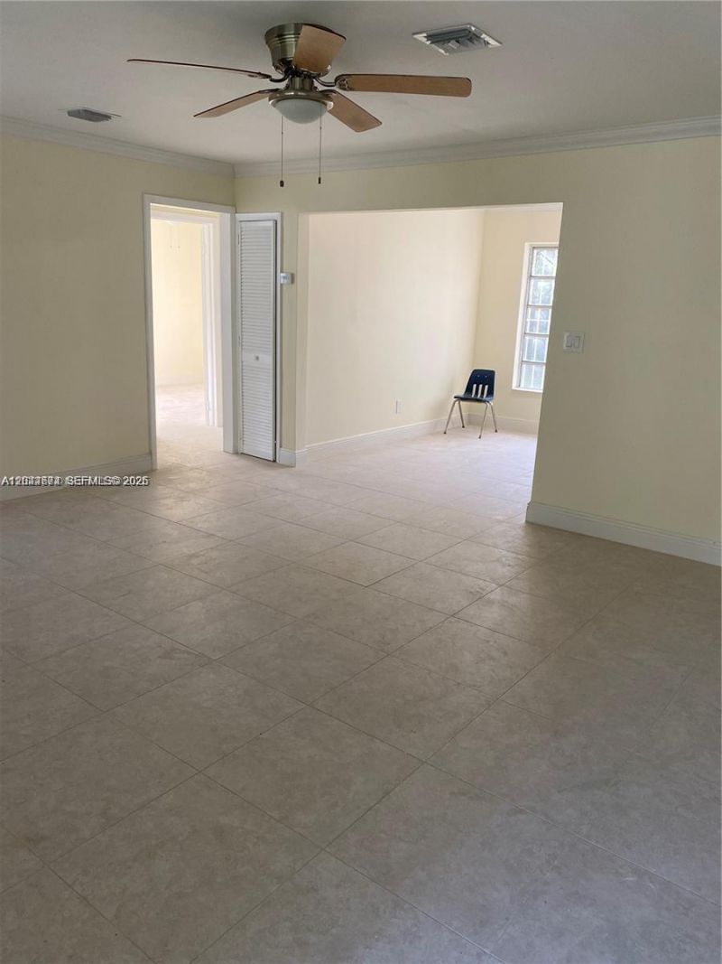 170 NW 49th St , Miami, FL 33127 Photo