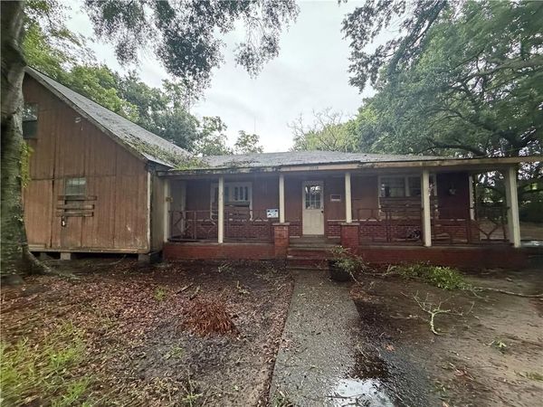 2004 Magnolia Lane, Mobile, AL 36605