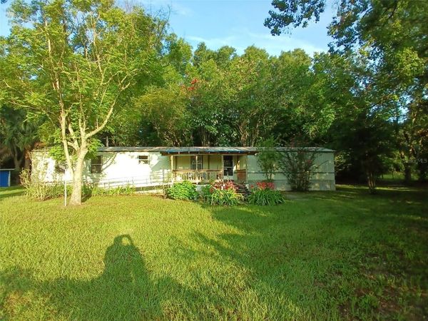 210 SE HARDIN COURT , HIGH SPRINGS, FL 32643