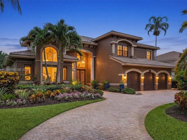 2982 E Lake Vista Cir, Davie, FL 33328