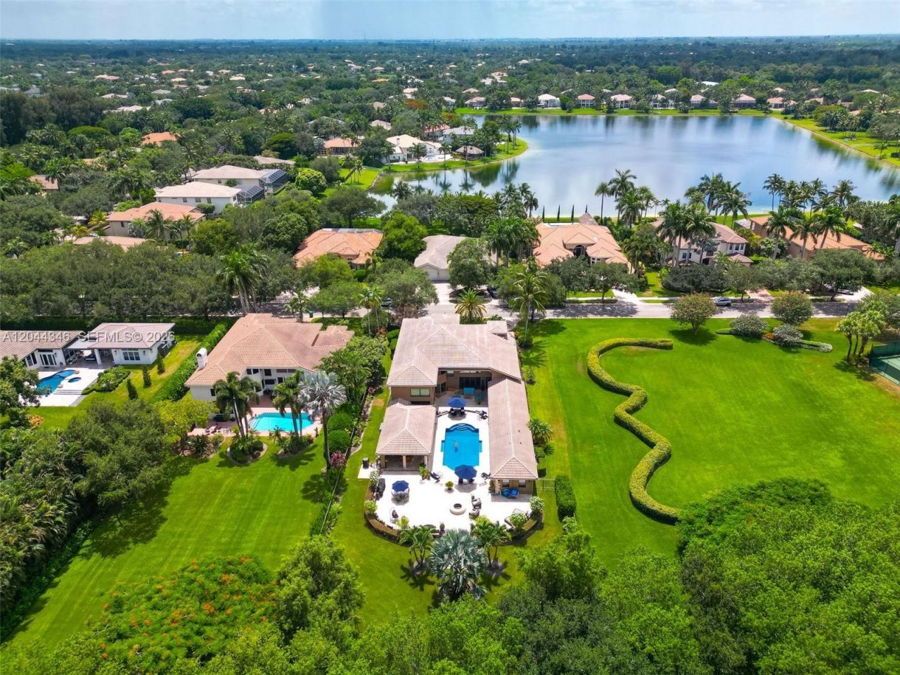 2982 E Lake Vista Cir, Davie, FL 33328 Photo