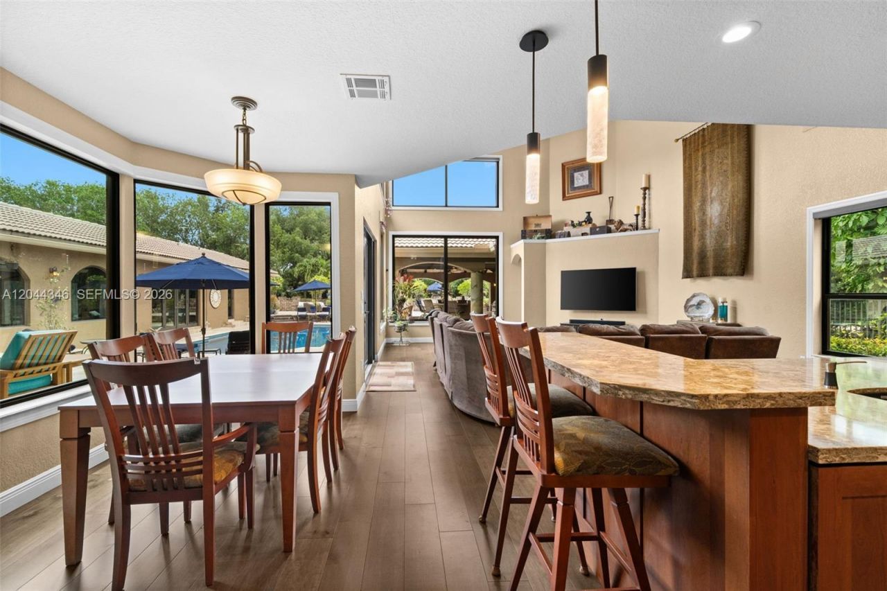 2982 E Lake Vista Cir, Davie, FL 33328 Photo