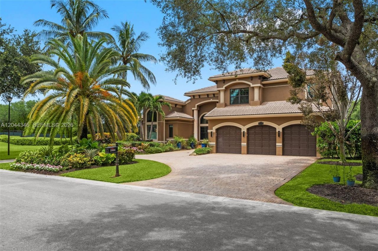 2982 E Lake Vista Cir, Davie, FL 33328 Photo