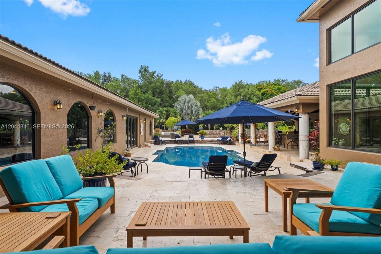 2982 E Lake Vista Cir, Davie, FL 33328 Photo