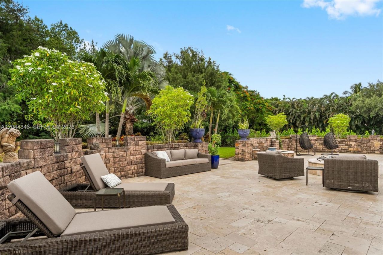 2982 E Lake Vista Cir, Davie, FL 33328 Photo