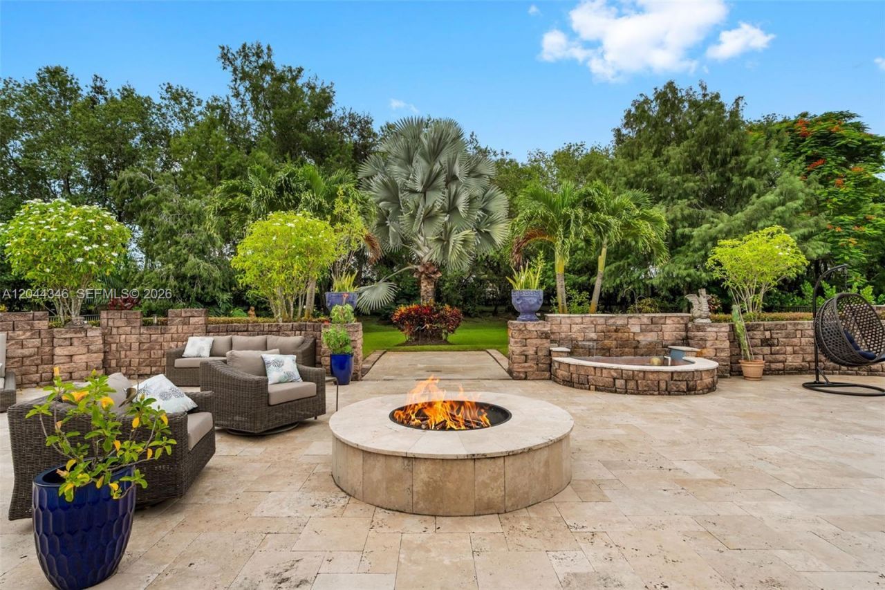 2982 E Lake Vista Cir, Davie, FL 33328 Photo
