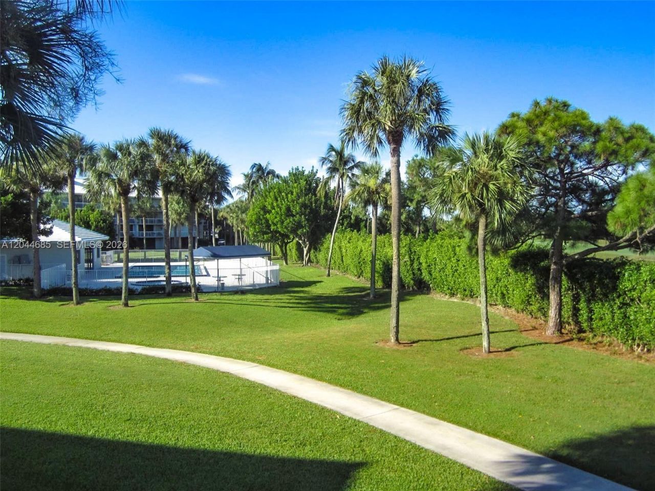2621 Village Blvd, Unit 102, West Palm Beach, FL 33409 Photo