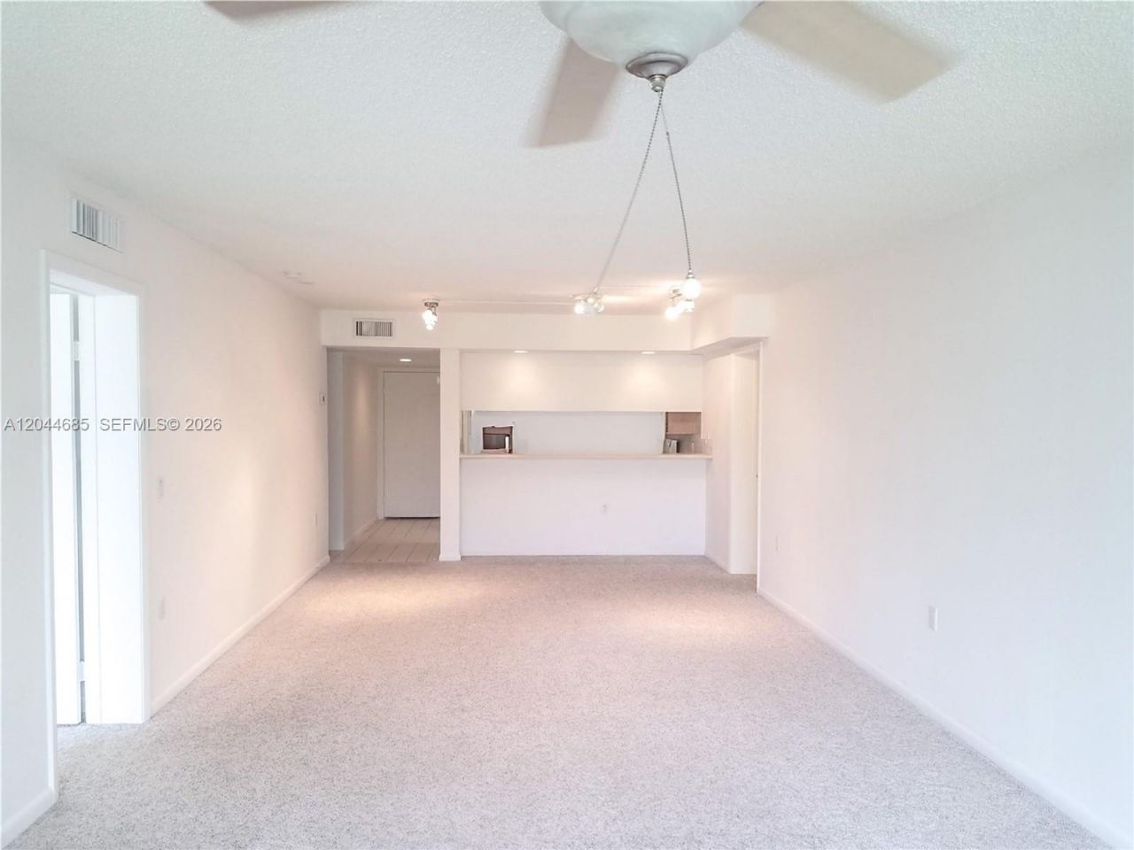 2621 Village Blvd, Unit 102, West Palm Beach, FL 33409 Photo