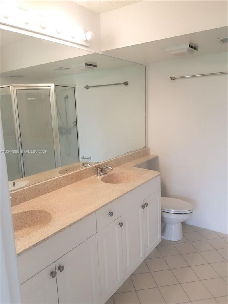 2621 Village Blvd, Unit 102, West Palm Beach, FL 33409 Photo