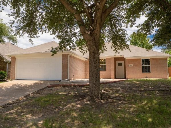 5424 Appalachian Way, Fort Worth, TX 76123