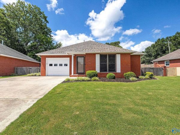 44 Cedar Brook Street, Moulton, AL 35650