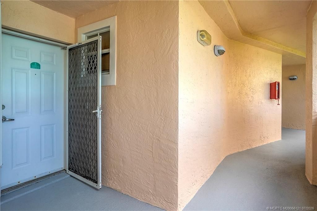 5750 NE Island Cove Way, Unit 3203, Stuart, FL 34996 Photo