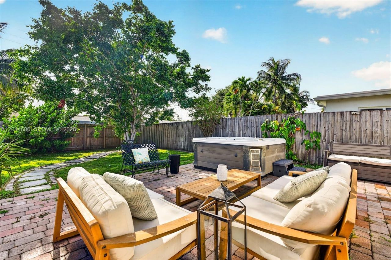 2012 N 31st Rd , Hollywood, FL 33021 Photo