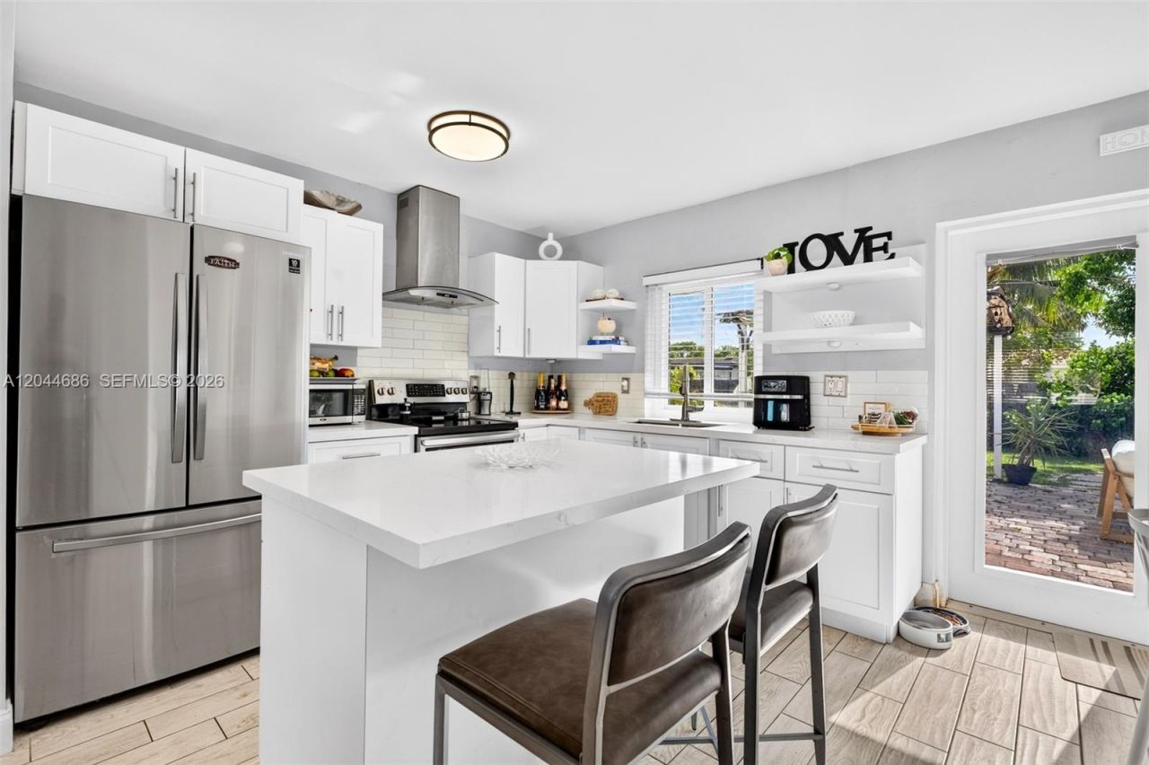 2012 N 31st Rd , Hollywood, FL 33021 Photo