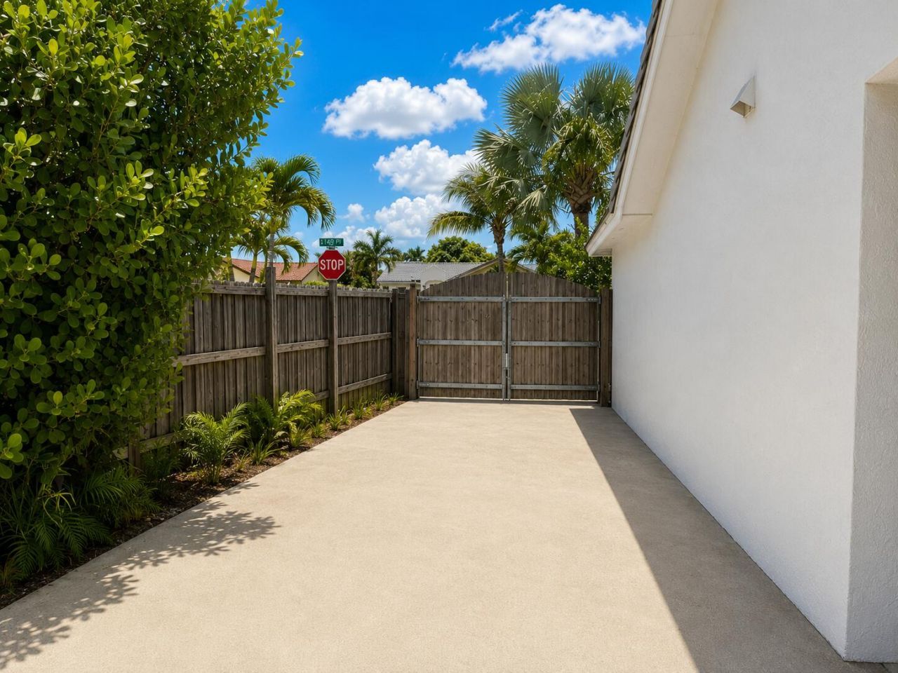 17202 SW 149th Place, Miami, FL 33187 Photo