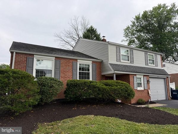 277 EDWARDS DRIVE , KING OF PRUSSIA, PA 19406