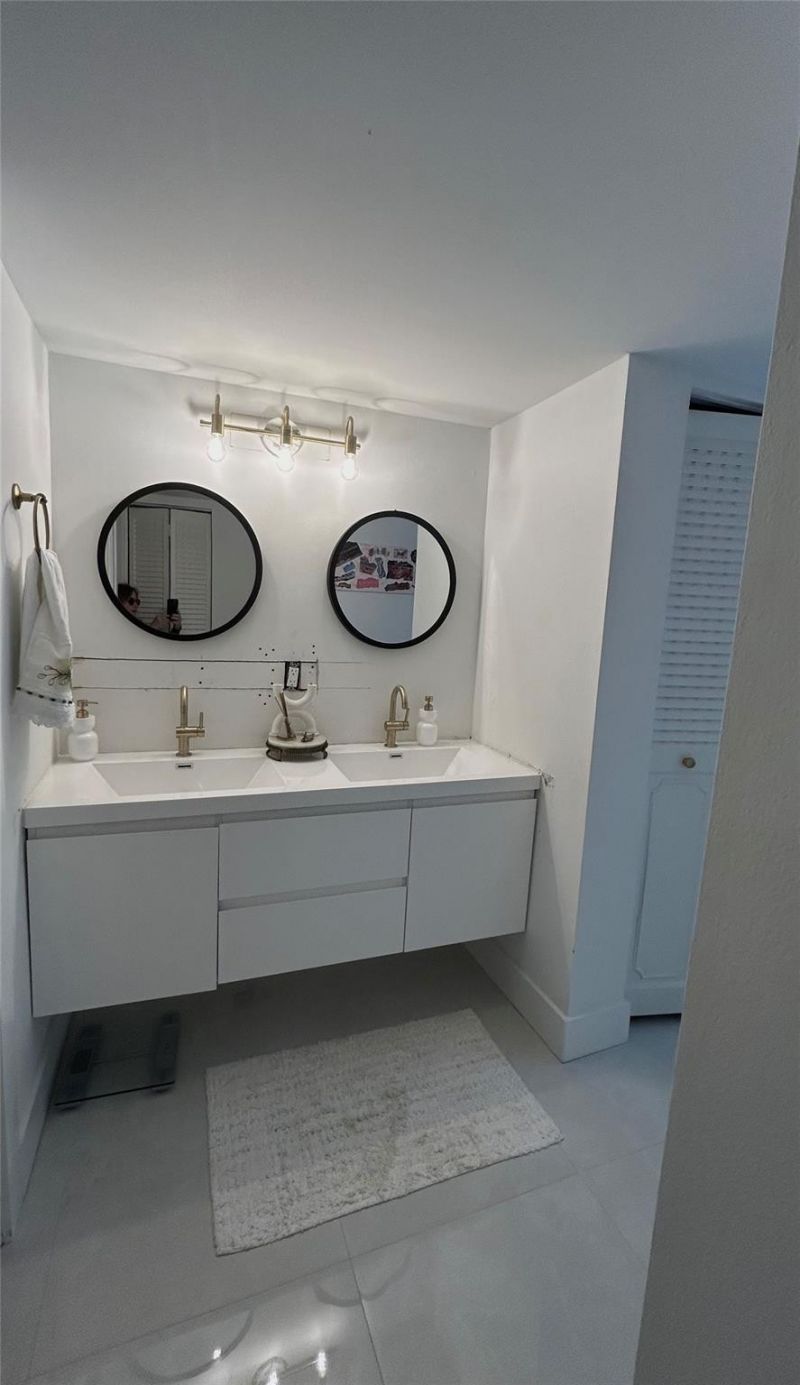 3060 Holiday Springs Boulevard, Unit 102, Margate, FL 33063 Photo