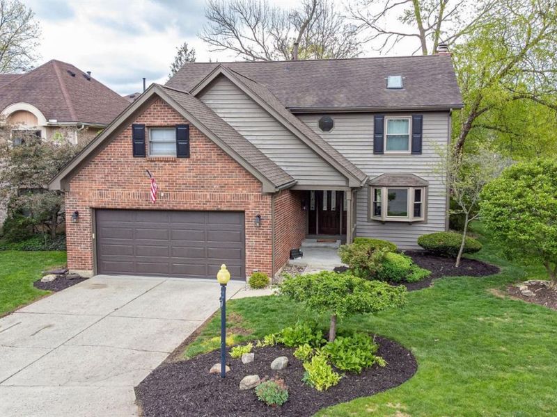 692 Doe Crossing, Centerville, OH 45459 Photo 2