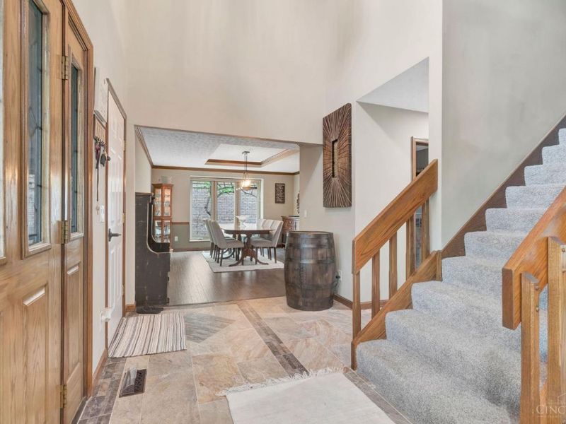 692 Doe Crossing, Centerville, OH 45459 Photo 6