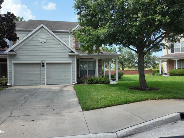 11015 CASTLEMAIN Circle E, Jacksonville, FL 32256
