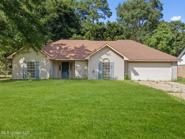 7020 Red Bud Lane, Ocean Springs, MS 39564