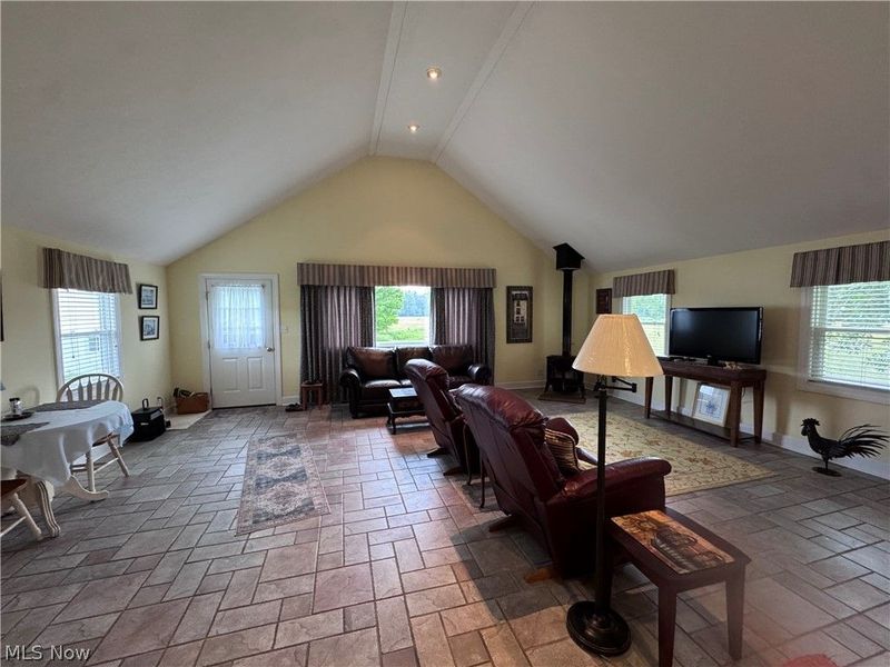 10803 Kile Road, Chardon, OH 44024 Photo 7
