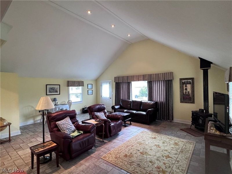 10803 Kile Road, Chardon, OH 44024 Photo 8