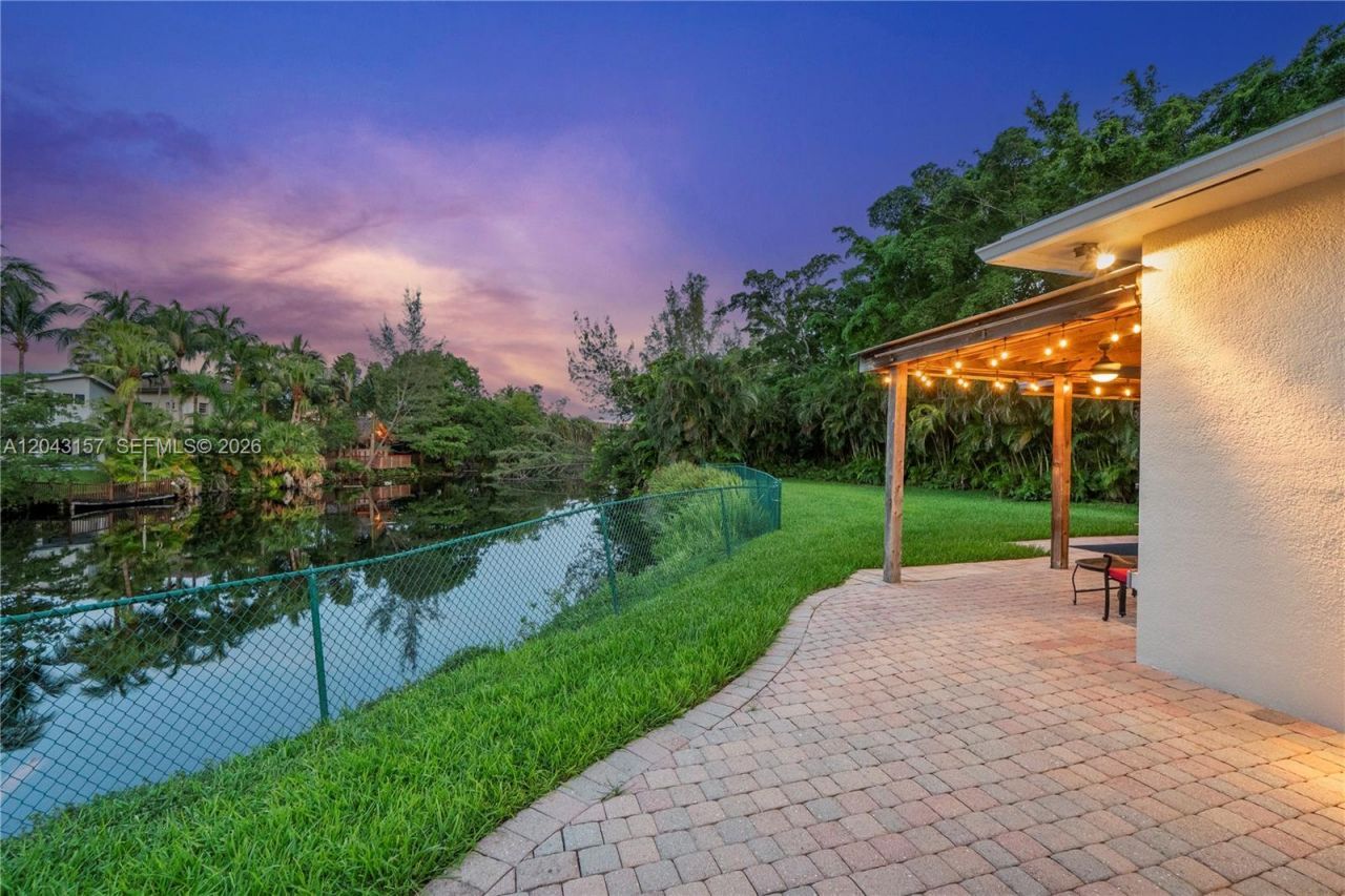 720 S Old Nob Hill Rd, Plantation, FL 33324 Photo