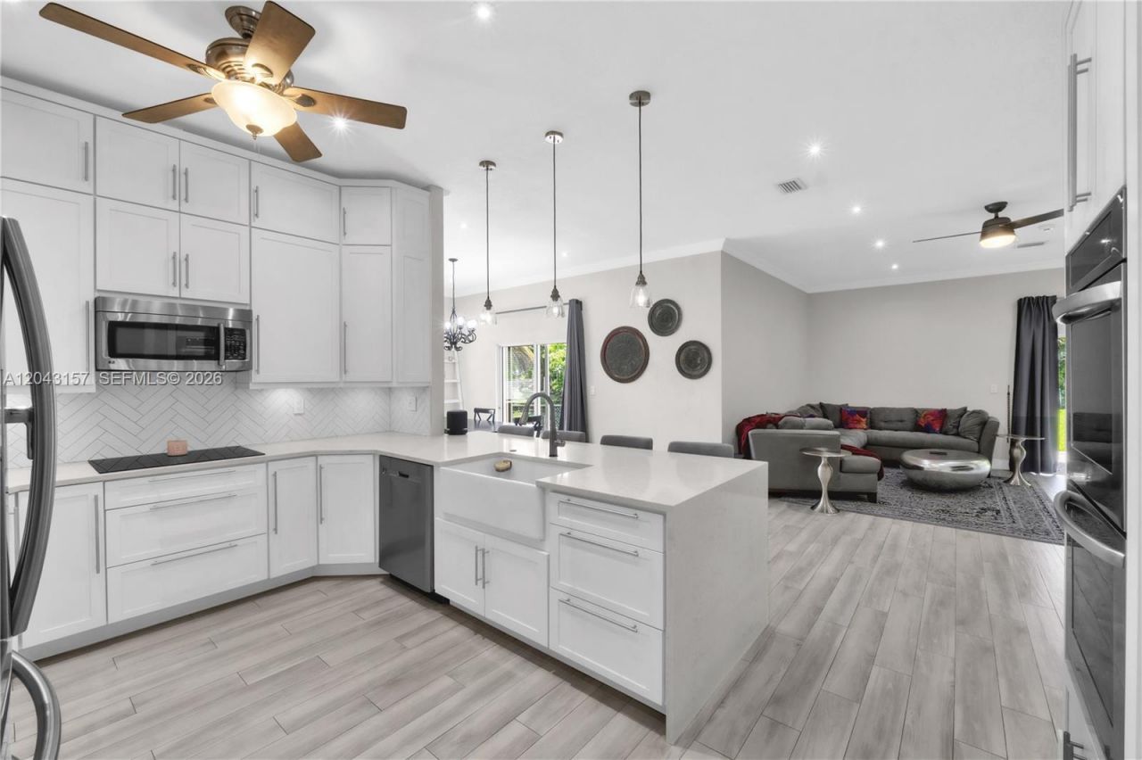 720 S Old Nob Hill Rd , Plantation, FL 33324 Photo