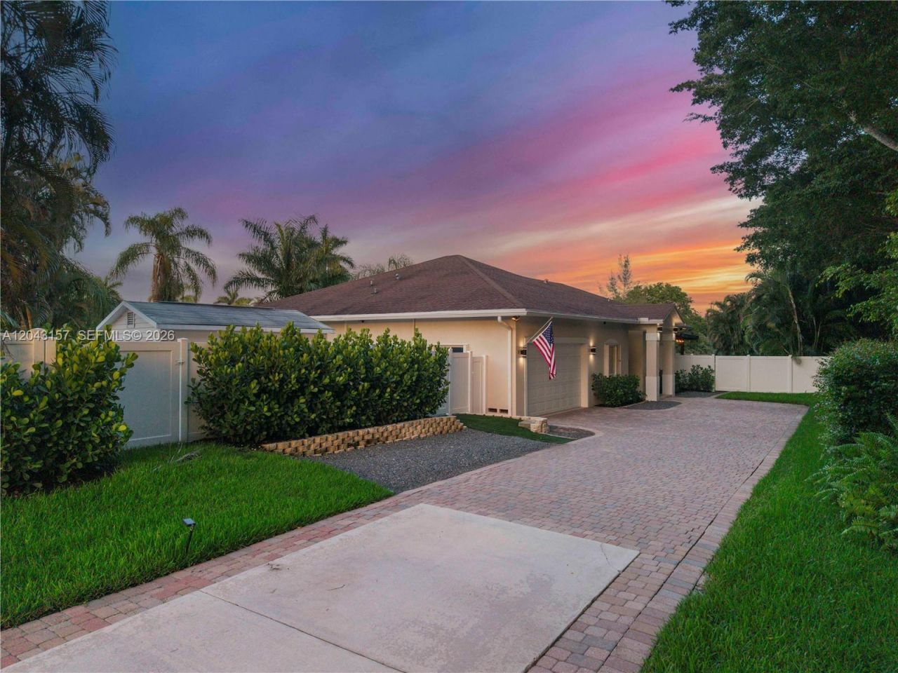 720 S Old Nob Hill Rd, Plantation, FL 33324 Photo