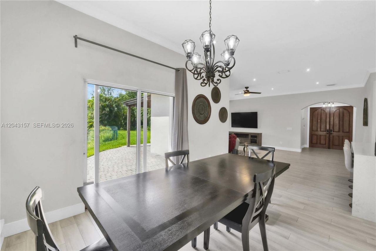 720 S Old Nob Hill Rd , Plantation, FL 33324 Photo
