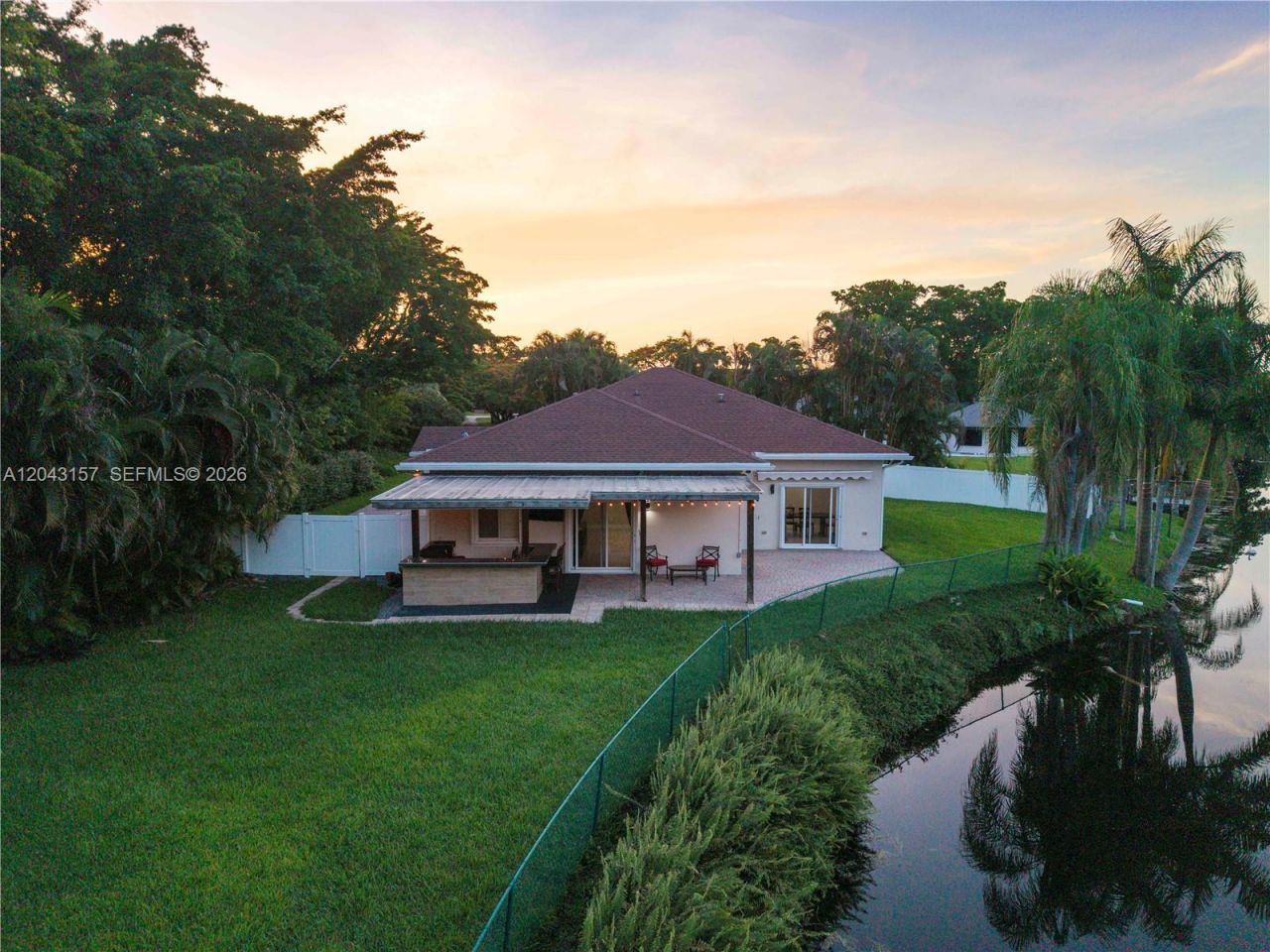 720 S Old Nob Hill Rd, Plantation, FL 33324 Photo