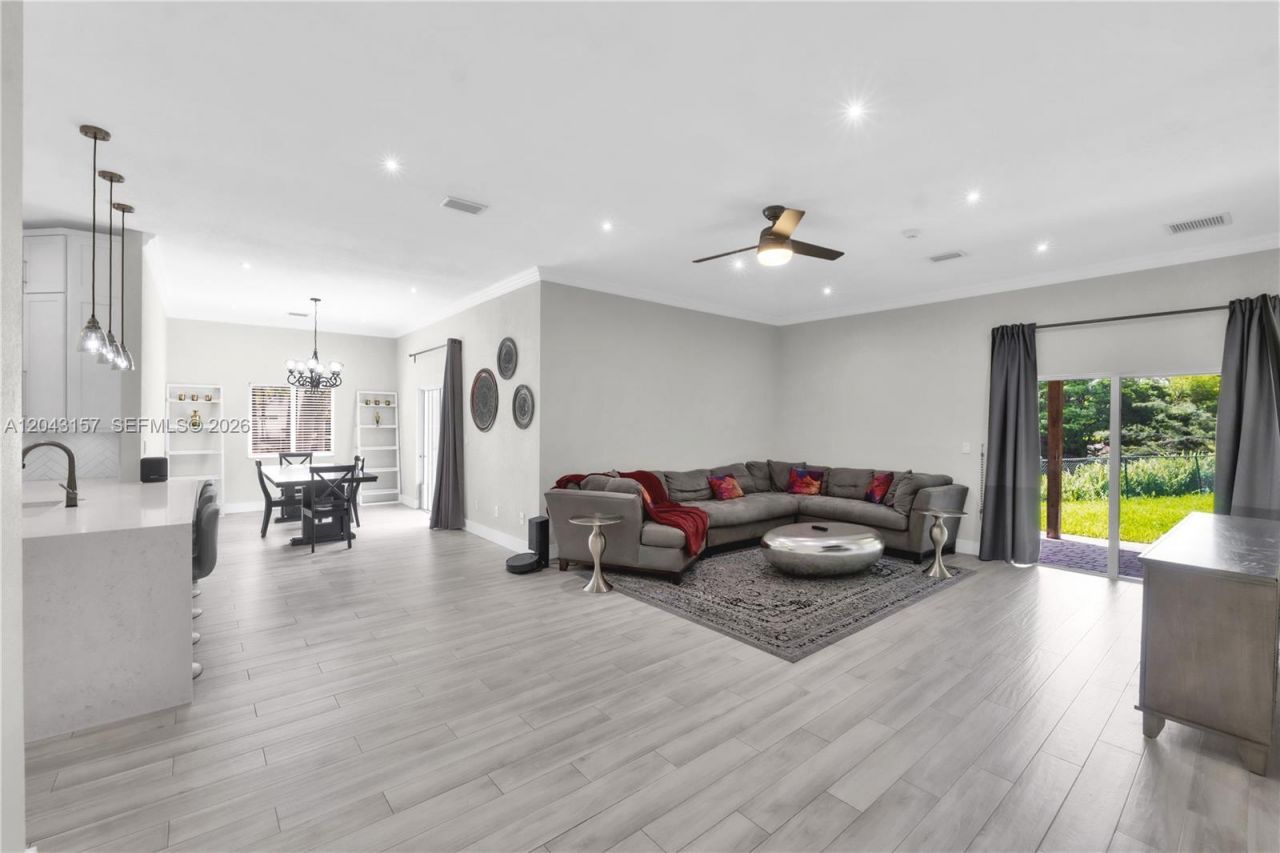 720 S Old Nob Hill Rd , Plantation, FL 33324 Photo