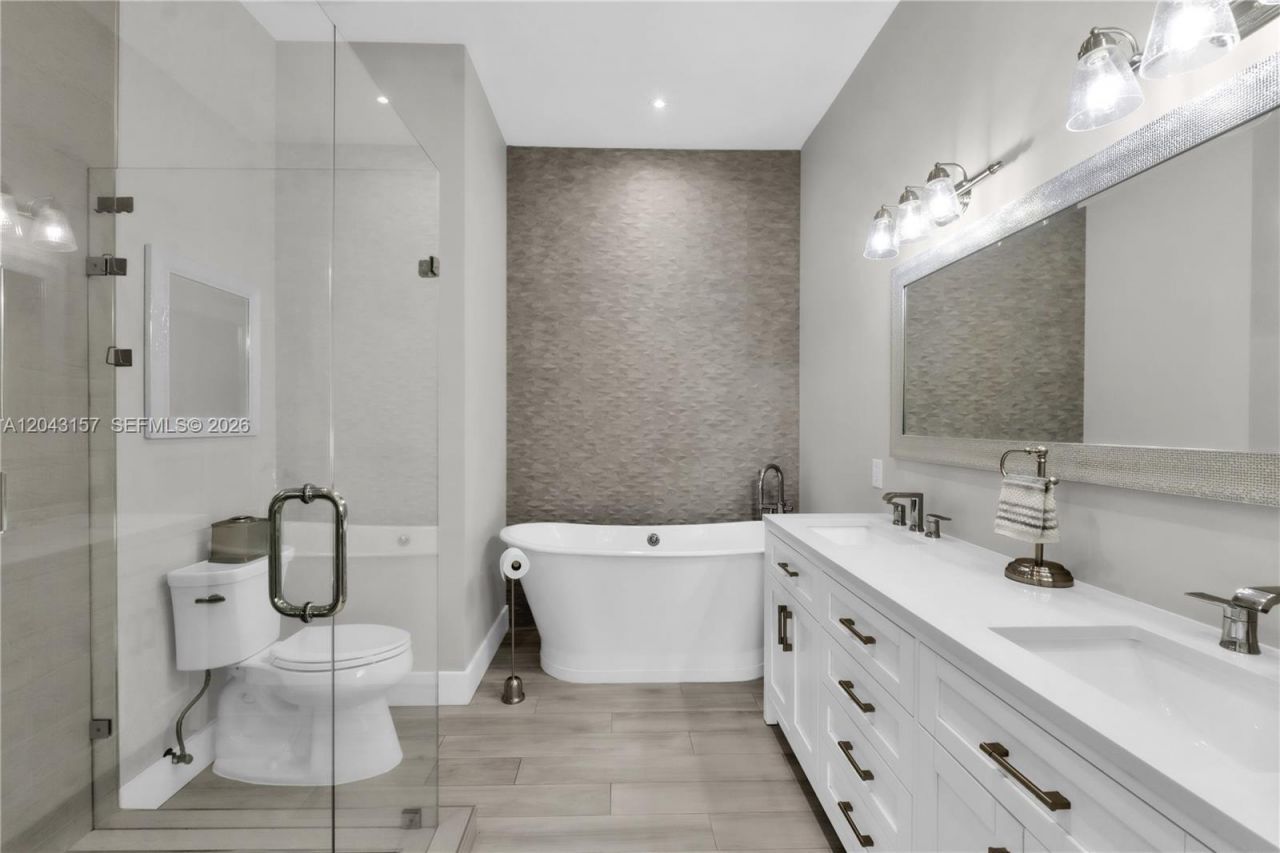 720 S Old Nob Hill Rd , Plantation, FL 33324 Photo
