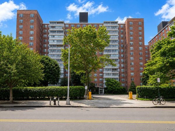4310 Kissena Boulevard, Unit 6B, Flushing, NY 11355