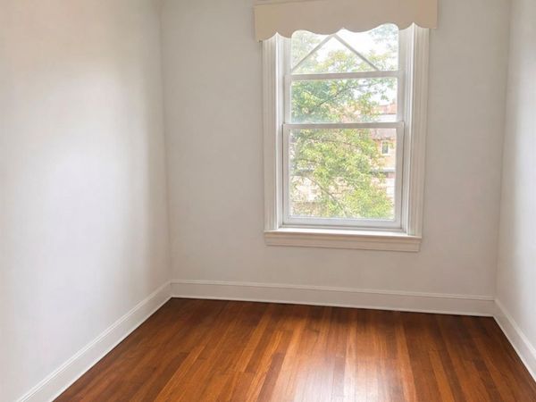 Bronx, NY 10470