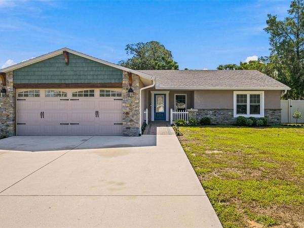 21 OAK COURT , EUSTIS, FL 32726