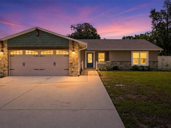 21 OAK COURT , EUSTIS, FL 32726