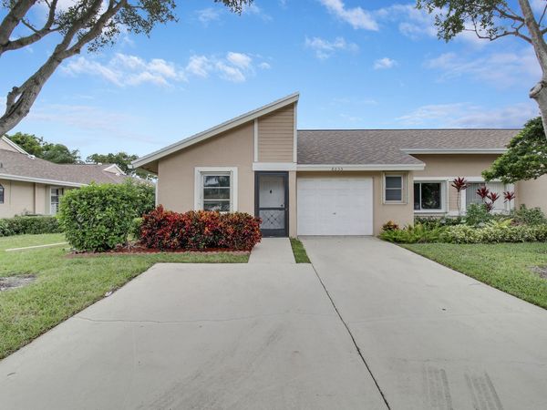 8055 Sweetbriar Way, Boca Raton, FL 33496