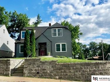 5227 Mason Street, Omaha, NE 68106