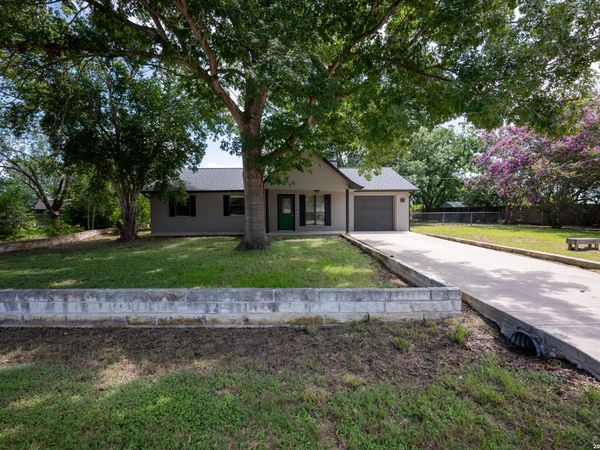 107 COUNTRY LN, Maxwell, TX 78656
