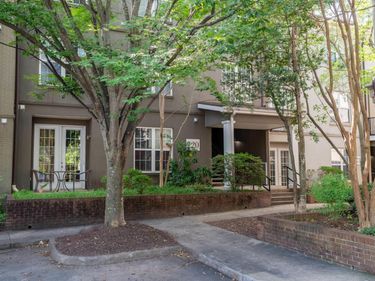 720 WALKER SQ , Unit 3B, Charlottesville, VA 22903