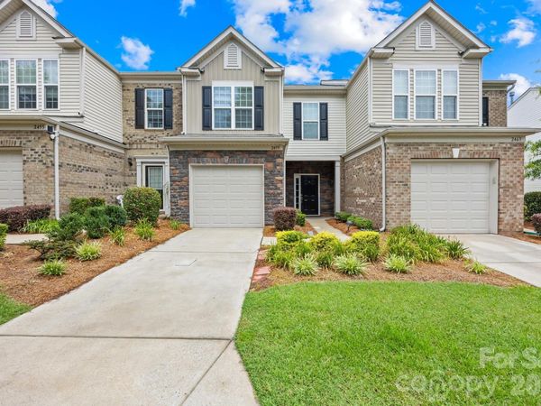 2459 Diplomat Lane, Charlotte, NC 28210