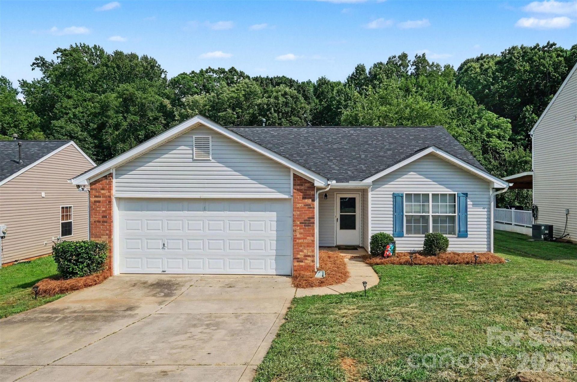 1505 Clooney Lane, Charlotte, NC 28262 Main Photo