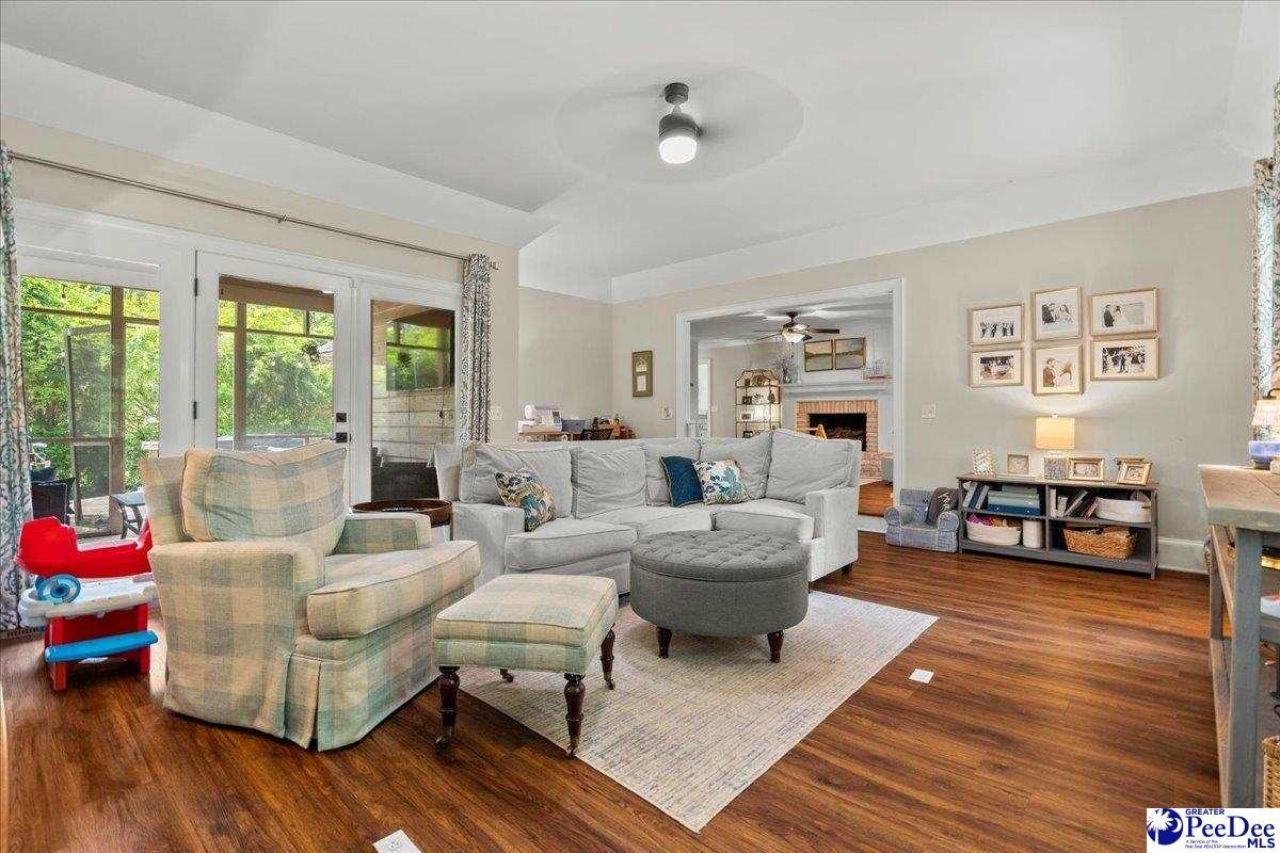 2708 W Placid St Photo 19