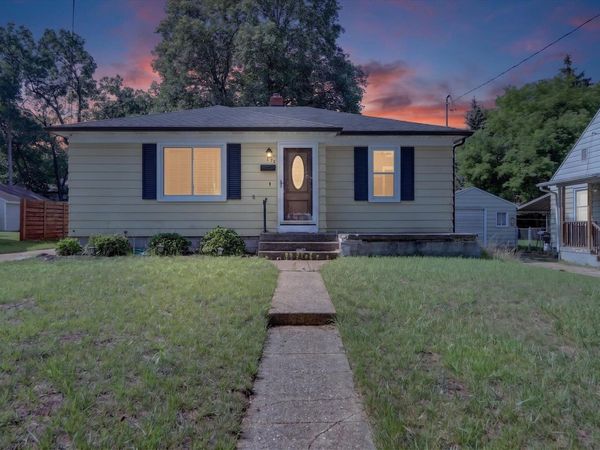 650 Marcia Street SW, Wyoming, MI 49509